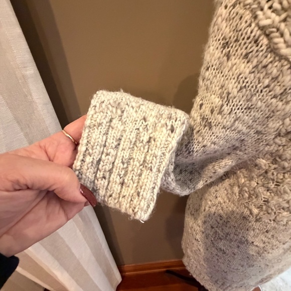 American Eagle Women's Oatmeal Chunk Knit Sweater Dress, Size Large - Picture 6 of 15